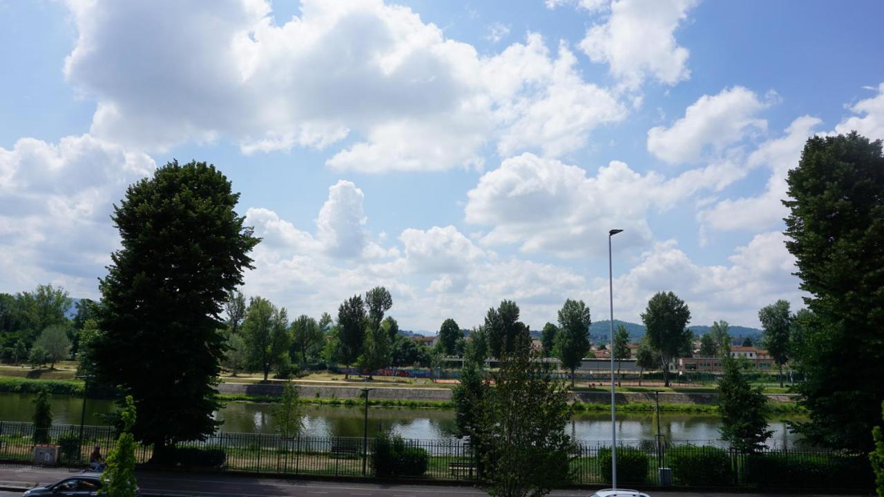 Arno River View Apartment Terraces, Free Parking Florence Buitenkant foto