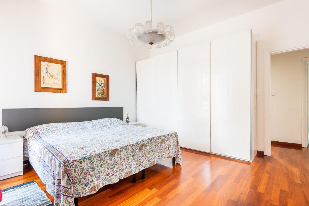 Arno River View Apartment Terraces, Free Parking Florence Buitenkant foto