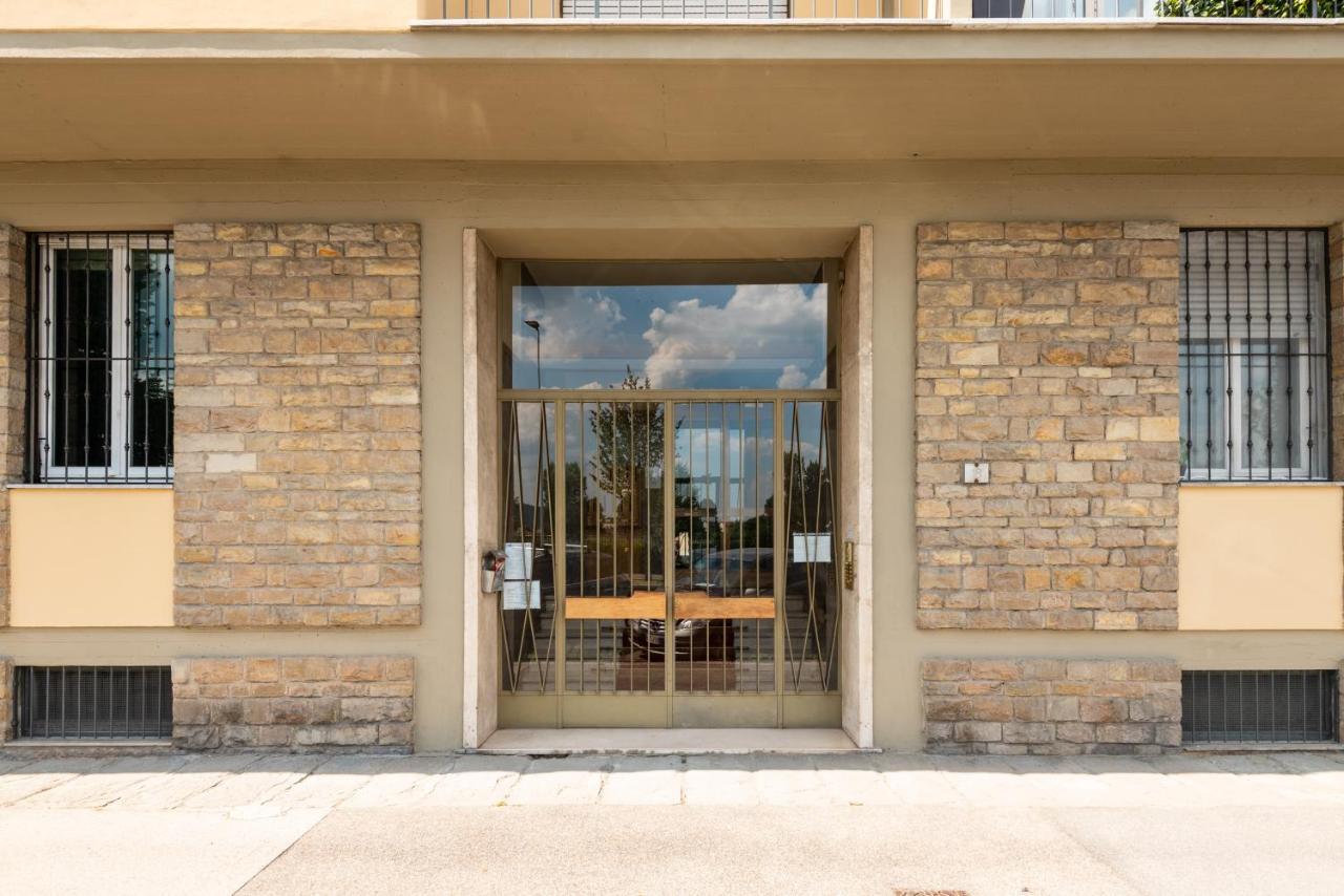 Arno River View Apartment Terraces, Free Parking Florence Buitenkant foto